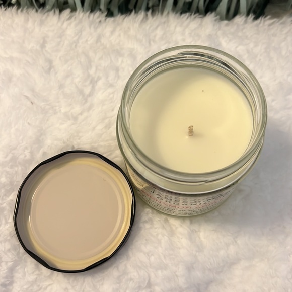 James & Maria Organic Co. 16oz Candles- Includes one of each of 3 Scents🕯 NWT - Picture 3 of 9